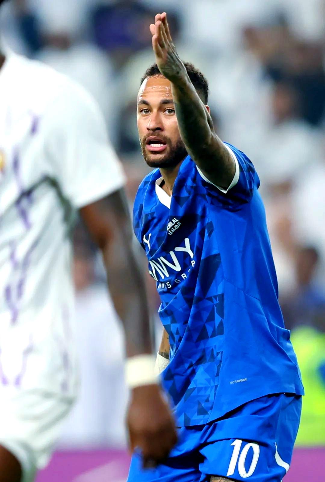 关于内马尔回归赛场,精彩发挥首场状态亮眼,SKT观众沸腾!的信息 关于内马尔回归赛场,精彩发挥首场状态亮眼,SKT观众沸腾!的信息